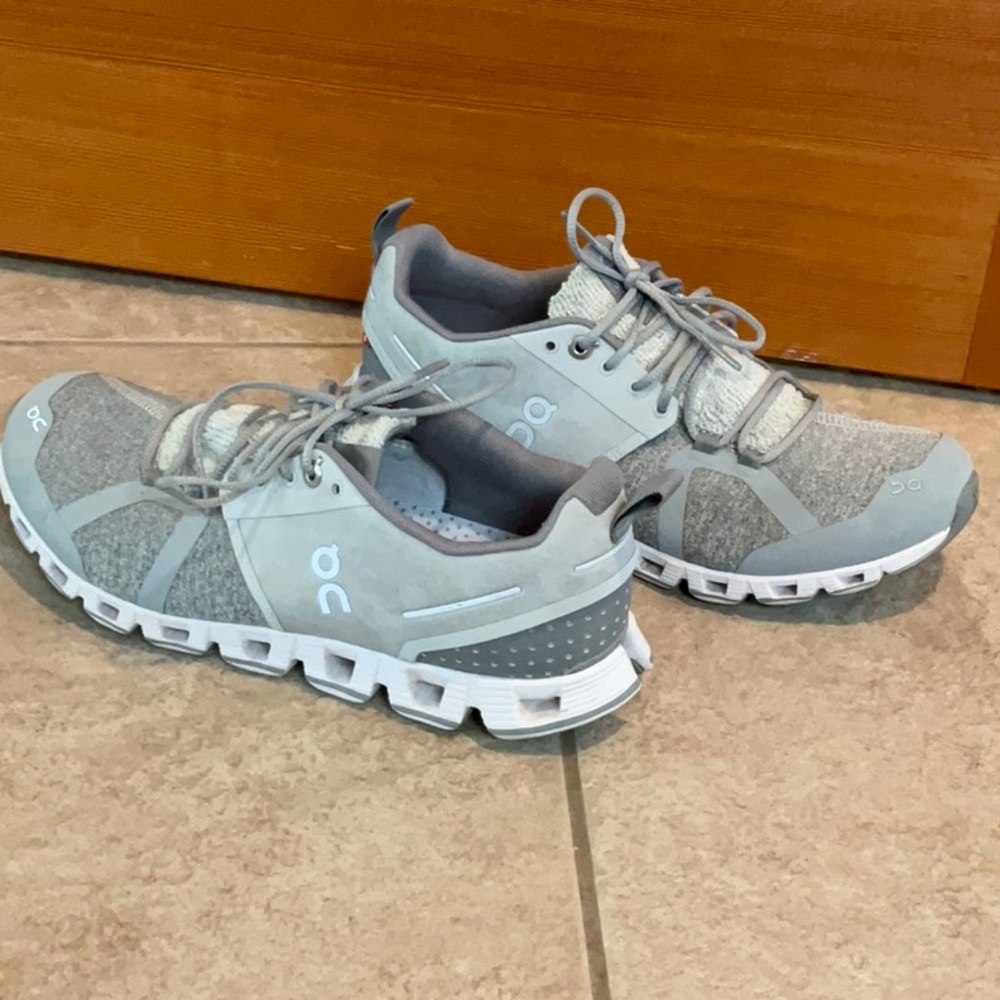 Gray Women’s On Cloud Terry Sneakers